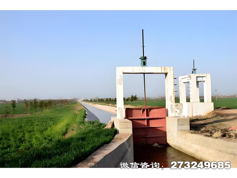 渠道调节闸用于灌溉渠道水量精细化管理，由灌溉公司、生态保护机构及河道管理处采用。支持手动/电动启闭与开度限位控制，钢制闸体适配多种渠道环境，支持自动化控制系统集成。适用于生态补水工程，兼顾防洪安全与生态流量需求。渠道调节闸价格电话微信联系厂家。