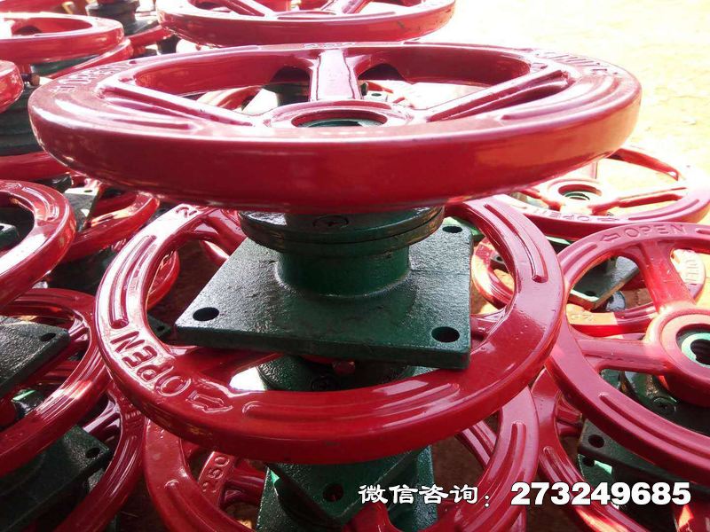 手动闸门执行器主要用于小型闸门的启闭控制，由农业合作社、园林工程公司等单位采用。通过手动摇杆或曲柄驱动闸门移动，实现水流截断或导通。铸铁或钢制材质耐潮湿环境，适配多种闸门类型，可与渠道、涵洞等水利设施配套使用。手动闸门执行器价格电话微信联系厂家。
